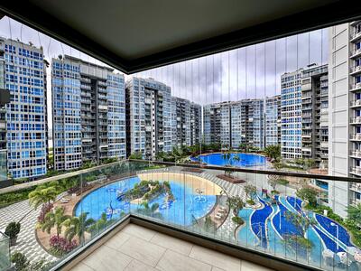 For Sale - SUPER CHEAP Unblocked Quiet Facing, 3.7% Rental Yield Near School, MRT, Store/Maid's Room