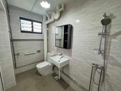 For Rent - 230F Tampines Street 24