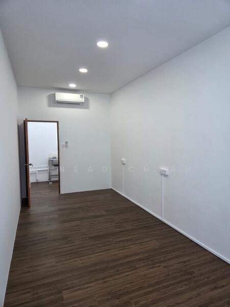 Woodlands 11, 11 Woodlands Close, 274 sqft, Light Industrial (B1) For Rent, by Cinead Chiam, 500021023 - ROOM D, 183.5 SQFT, $1400 - CommercialGuru.com.sg