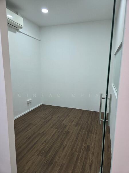 Woodlands 11, 11 Woodlands Close, 274 sqft, Light Industrial (B1) For Rent, by Cinead Chiam, 500021023 - ROOM E, 94 SQFT, $900 - CommercialGuru.com.sg