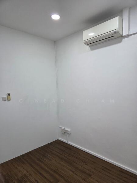 Woodlands 11, 11 Woodlands Close, 274 sqft, Light Industrial (B1) For Rent, by Cinead Chiam, 500021023 - ROOM E, 94 SQFT, $900 - CommercialGuru.com.sg