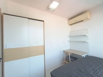 For Rent - Esta Ruby