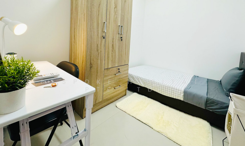 The Lakeshore, 31 Jurong West Street 41, Room Rental, 100 sqft, Condominium For Rent, by Bespoke Habitat Pte Ltd, 500021151 - 07-11 ECON1 - PropertyGuru.com.sg