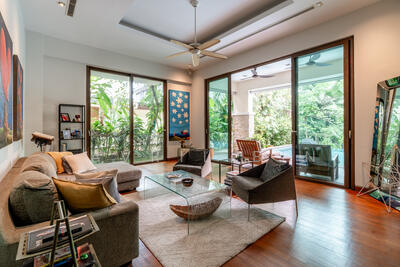 For Sale - Move in Cond, Good Deal, Quiet Environment, 8 Bdrms