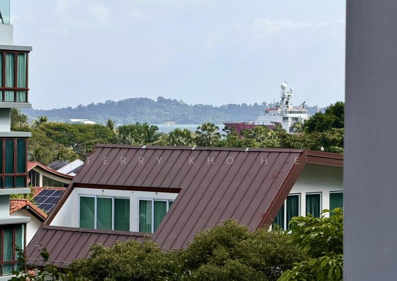 Balcony with Pocket Seaview