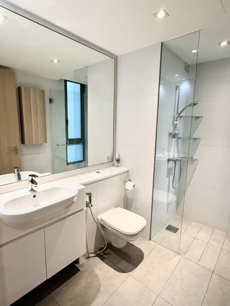 Ripple Bay, 10 Pasir Ris Link, 2 Bedrooms, 764 sqft, Condominium For Sale, by Terry Kho H E, 500021220 - Master Bathroom - PropertyGuru.com.sg