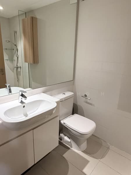 Ripple Bay, 10 Pasir Ris Link, 2 Bedrooms, 764 sqft, Condominium For Sale, by Terry Kho H E, 500021220 - Common Bathroom - PropertyGuru.com.sg
