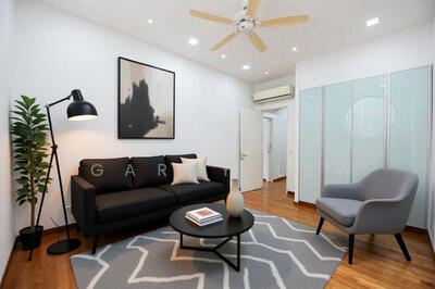 For Rent - Nassim Jade