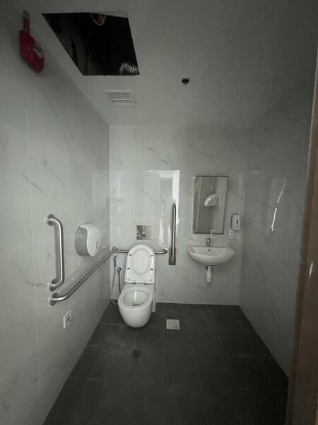 One Tannery, 1 Tannery Road, 2,820 sqft, Light Industrial (B1) For Rent, by Abram Lee, 500021448 - Bathroom - CommercialGuru.com.sg