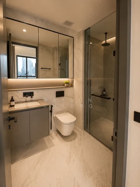 The Landmark, 173 Chin Swee Road, Alexandra / Commonwealth, 2 Bedrooms, 678 sqft, Condominium For Sale, by Rayson Cheong, 500021484 - Bathroom - PropertyGuru.com.sg
