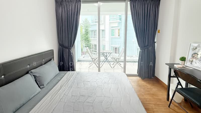 The Stellar, 6 West Coast Road, Room Rental, 100 sqft, Condominium For Rent, by Bespoke Habitat Pte Ltd, 500021486 - 02-05 MBR4 - PropertyGuru.com.sg