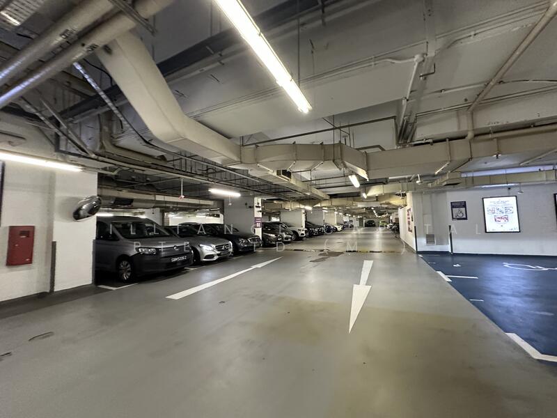 100 AM, 100 Tras Street, 3,950 sqft, Office For Rent, by MJ ZHUO, 500021590 - Car Park - CommercialGuru.com.sg