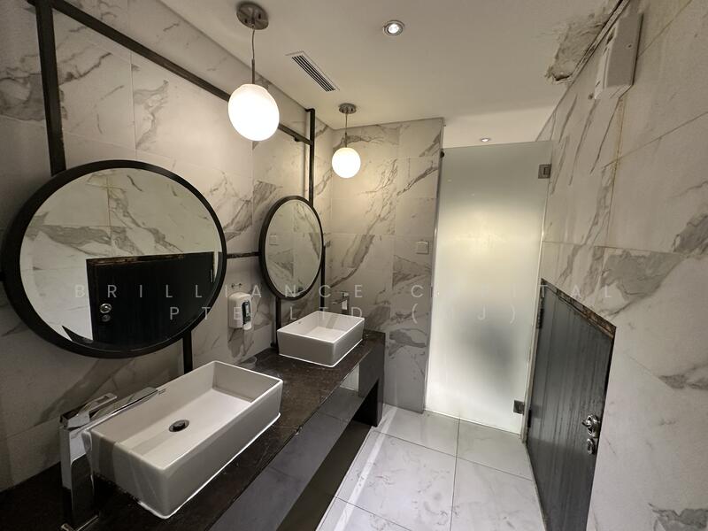 100 AM, 100 Tras Street, 3,950 sqft, Office For Rent, by MJ ZHUO, 500021590 - Bathroom - CommercialGuru.com.sg