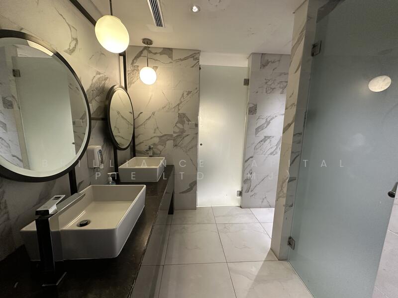 100 AM, 100 Tras Street, 3,950 sqft, Office For Rent, by MJ ZHUO, 500021590 - Bathroom - CommercialGuru.com.sg