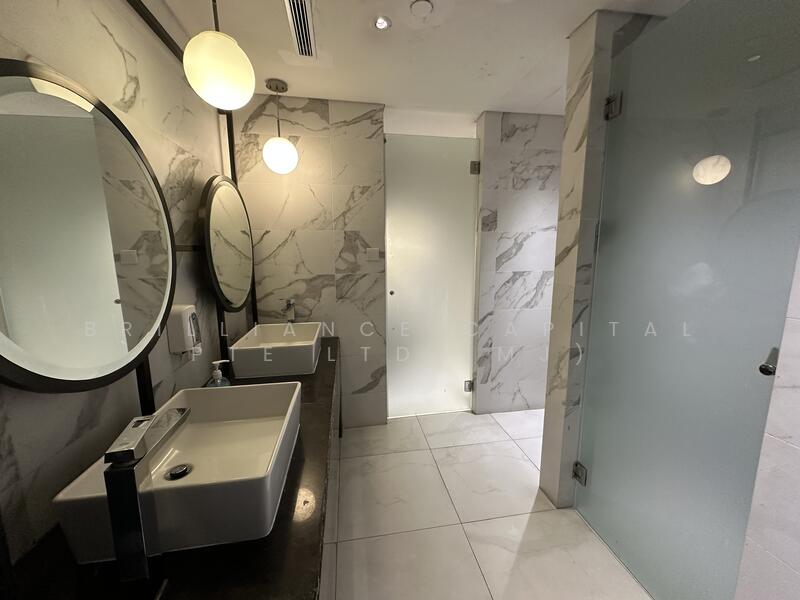 100 AM, 100 Tras Street, 3,950 sqft, Office For Rent, by MJ ZHUO, 500021590 - Bathroom - CommercialGuru.com.sg