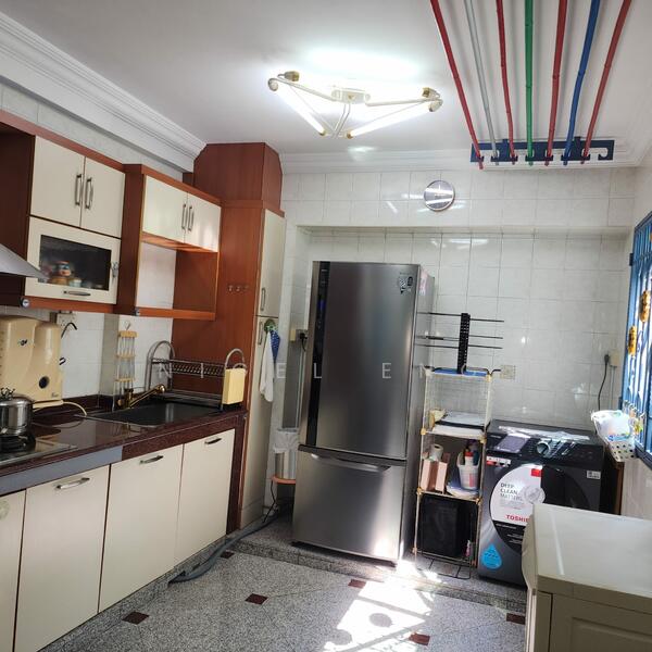 126A Edgedale Plains, 126A Edgedale Plains, 3 Bedrooms, 1,184 sqft, HDB Flat For Rent, by Nigel Eng, 500021714 - Kitchen - PropertyGuru.com.sg