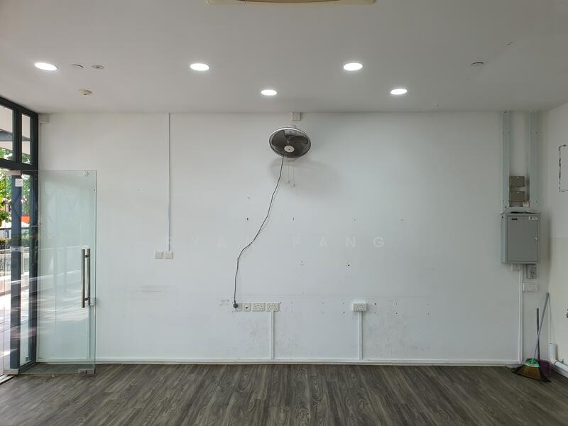 Retail Shop @ Urban Vista, , 377 sqft, Shop / Shophouse For Sale, by Ryan Pang, 500021819 - CommercialGuru.com.sg