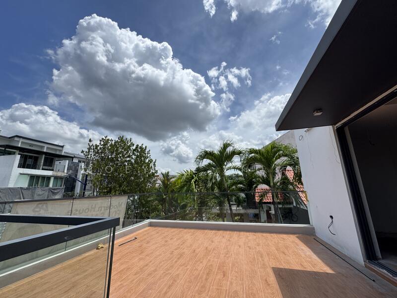 Serangoon Garden Estate, Bridgeport Ave/ Cowdray Ave/ Tavistock Ave, 6 Bedrooms, 4,880 sqft, Semi-Detached House For Sale, by Joey Ke Liqin, 500021829 - PropertyGuru.com.sg