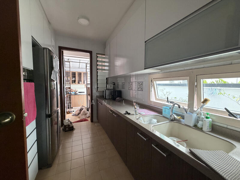 Jalan Tanah Rata, Jalan Tanah Rata, 5 Bedrooms, 3,692 sqft, Semi-Detached House For Sale, by Kwan Le'En, 500021857 - Kitchen - PropertyGuru.com.sg