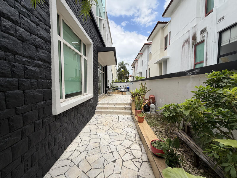Jalan Tanah Rata, Jalan Tanah Rata, 5 Bedrooms, 3,692 sqft, Semi-Detached House For Sale, by Kwan Le'En, 500021857 - Exterior - PropertyGuru.com.sg