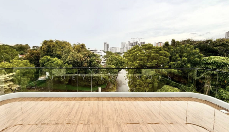 For Sale - 8 Grove Drive