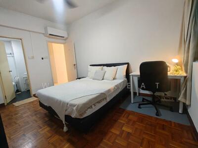 For Rent - West Bay Condo