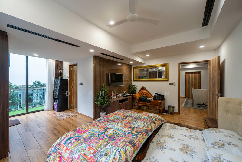 Cheapest & Newest Bungalow > 5000sqft land in D28, Seletar Hills Estate, 8 Bedrooms, 14,000 sqft, Detached House For Sale, by Daphne Tan, 500021899 - Bedroom - PropertyGuru.com.sg