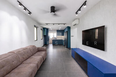 For Sale - 21 Queen's Close