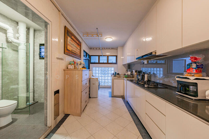 188A Rivervale Drive HDB Flat For Sale at S$ 670,000 | PropertyGuru Singapore - Kitchen