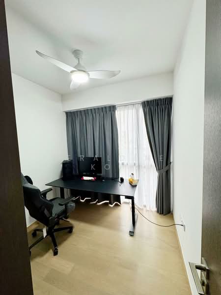 Piccadilly Grand Condominium For Sale at S$ 1,749,999 | PropertyGuru Singapore - Study