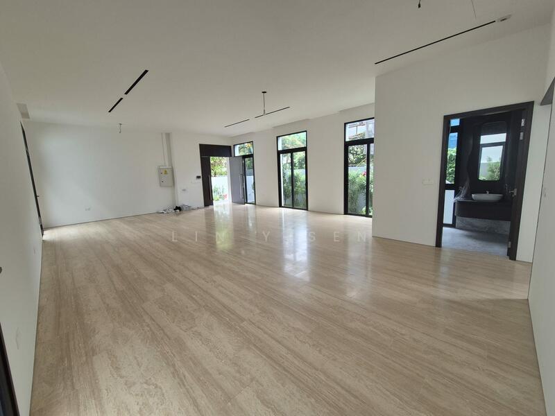 Spacious Living Area