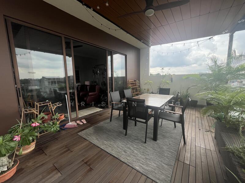 Outdoor Roof Terrace