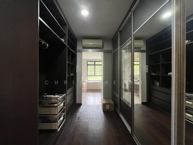 Walk in Wardrobe