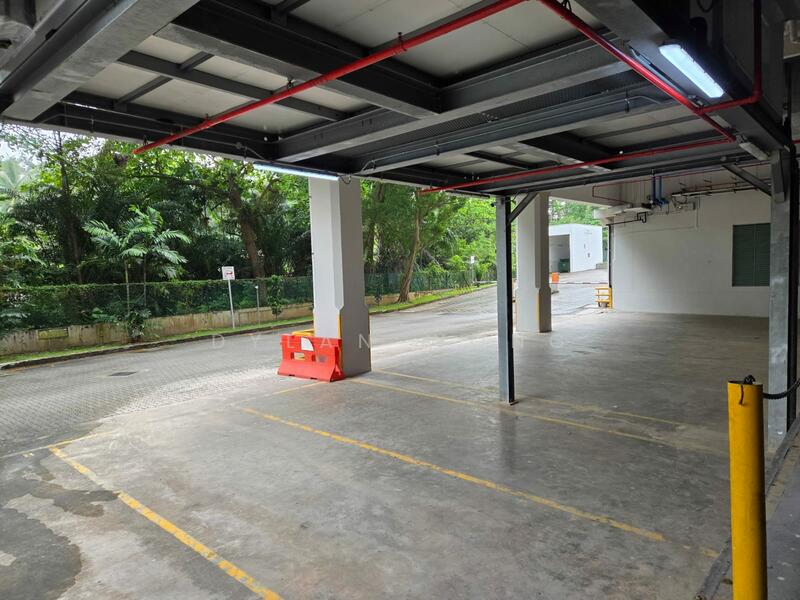 Harbour Link Innohub, 61 Alexandra Terrace, 19,095 sqft, Light Industrial (B1) For Rent, by Dylan Wong, 500022216 - Loading Bay - CommercialGuru.com.sg
