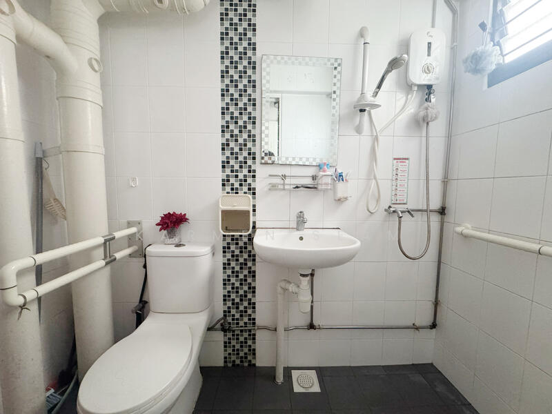 For Sale - 170 Yishun Avenue 7