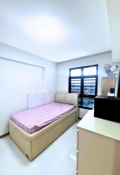 415A Northshore Drive, 415A Northshore Drive, 4 Bedrooms, 1,206 sqft, HDB Flat For Sale, by Elena Au, 500022287 - Bedroom - PropertyGuru.com.sg