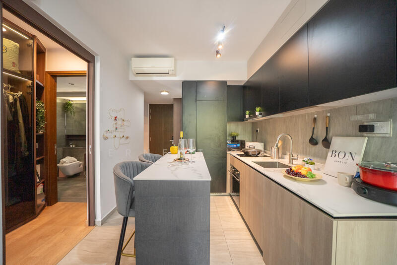 Grandeur Park Residences Condominium For Sale at S$ 899,999 | PropertyGuru Singapore - Kitchen