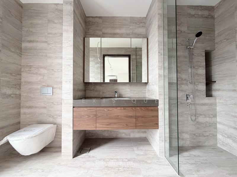 Common Bedroom Bathroom