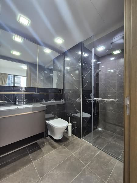 The Florence Residences, 87 Hougang Avenue 2, 2 Bedrooms, 667 sqft, Condominium For Rent, by Shawn Wong, 500022347 - Bathroom - PropertyGuru.com.sg