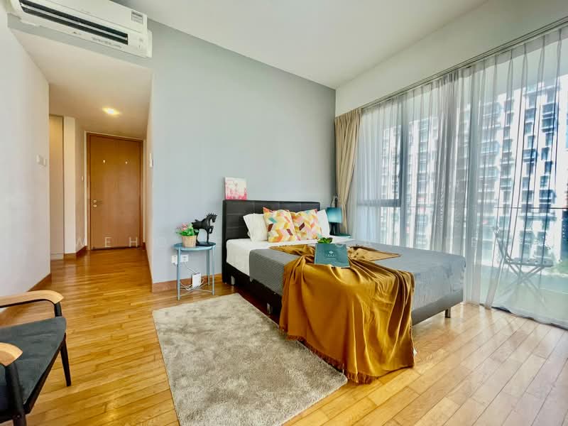 The Beacon, 130 Cantonment Road, Room Rental, 350 sqft, Condominium For Rent, by Wehome Co-Living, 500022362 - Executive Queen Suite - PropertyGuru.com.sg