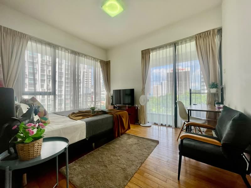 The Beacon, 130 Cantonment Road, Room Rental, 350 sqft, Condominium For Rent, by Wehome Co-Living, 500022362 - Executive Queen Suite - PropertyGuru.com.sg