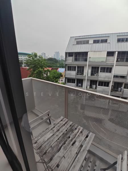 8 Farrer Suites, 8 Sing Joo Walk, Room Rental, 180 sqft, Apartment For Rent, by Steve Voon, 500022523 - Balcony - PropertyGuru.com.sg