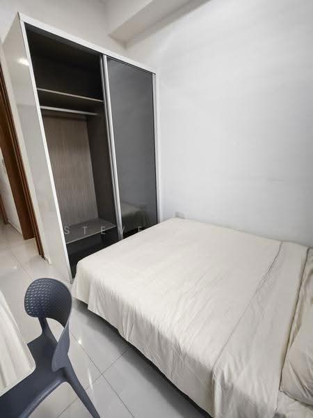 8 Farrer Suites, 8 Sing Joo Walk, Farrer Park / Serangoon Rd, Room Rental, 180 sqft, Apartment For Rent, by Steve Voon, 500022523 - Bedroom - PropertyGuru.com.sg