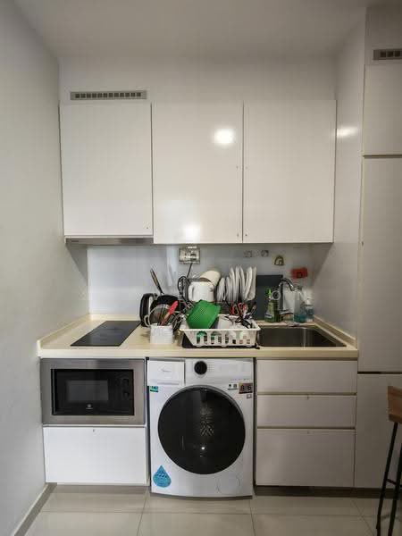 8 Farrer Suites, 8 Sing Joo Walk, Farrer Park / Serangoon Rd, Room Rental, 180 sqft, Apartment For Rent, by Steve Voon, 500022523 - Kitchen - PropertyGuru.com.sg