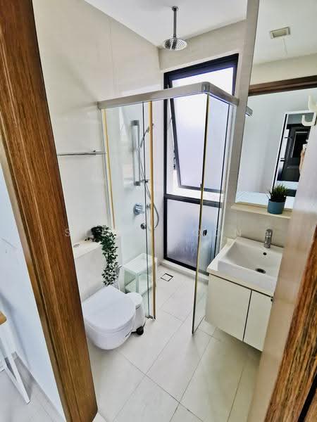 8 Farrer Suites, 8 Sing Joo Walk, Farrer Park / Serangoon Rd, Room Rental, 180 sqft, Apartment For Rent, by Steve Voon, 500022523 - Bathroom - PropertyGuru.com.sg
