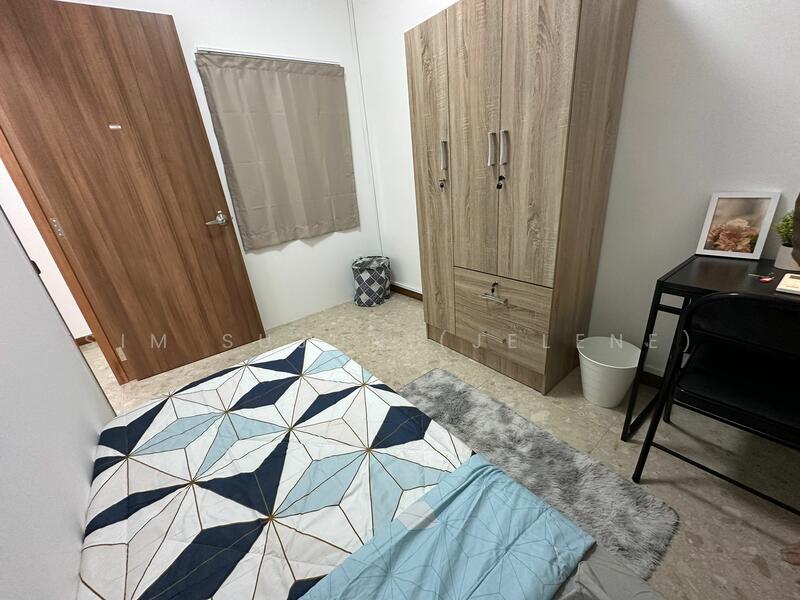 Econ Bedroom 3 - pic 2