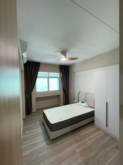 For Rent - 185B Rivervale Crescent