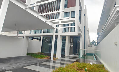 For Sale - ❤️HURRY LAST HOUSE LEFT⭐BRAND NEW NEAR MRT⭐