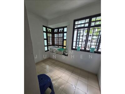 For Sale - 417 Ang Mo Kio Avenue 10