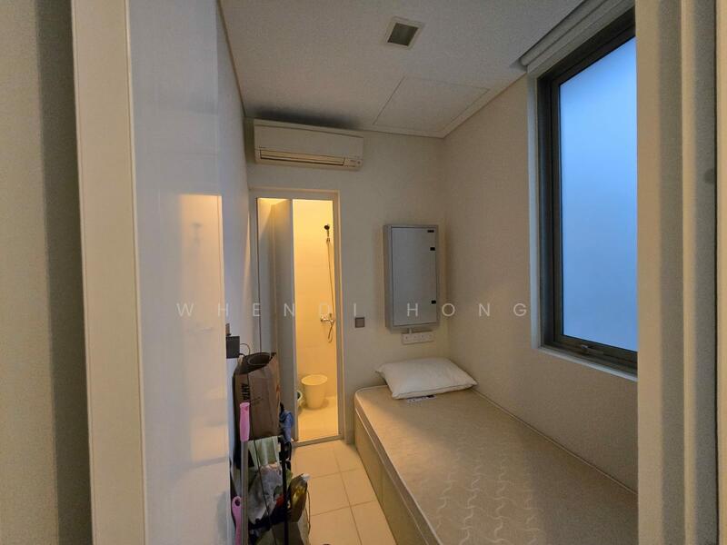 Helper’s room discreetly tucked away.